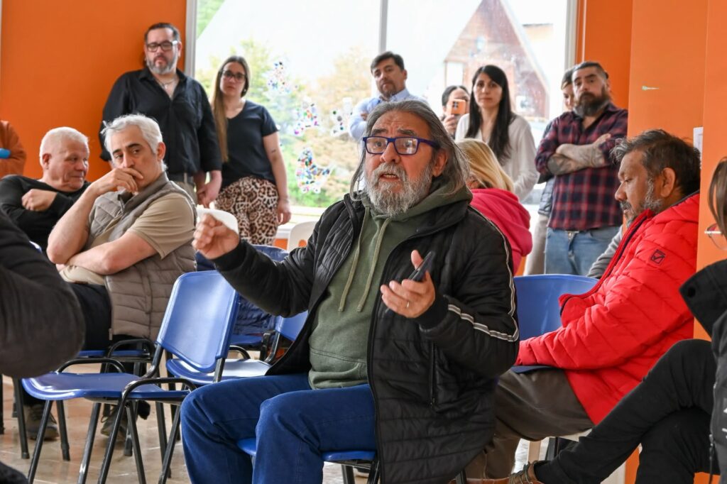 ANA PAULA CEJAS PIDIÓ CRITERIOS EQUITATIVOS Y QUE SE RESPETE LA PLANIFICACIÓN TERRITORIAL PARA QUE EN «TOLHUIN TENGAN EL MISMO DERECHO TODOS LOS VECINOS»